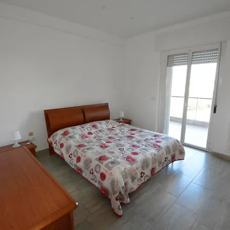 Vistamare 20 * باري